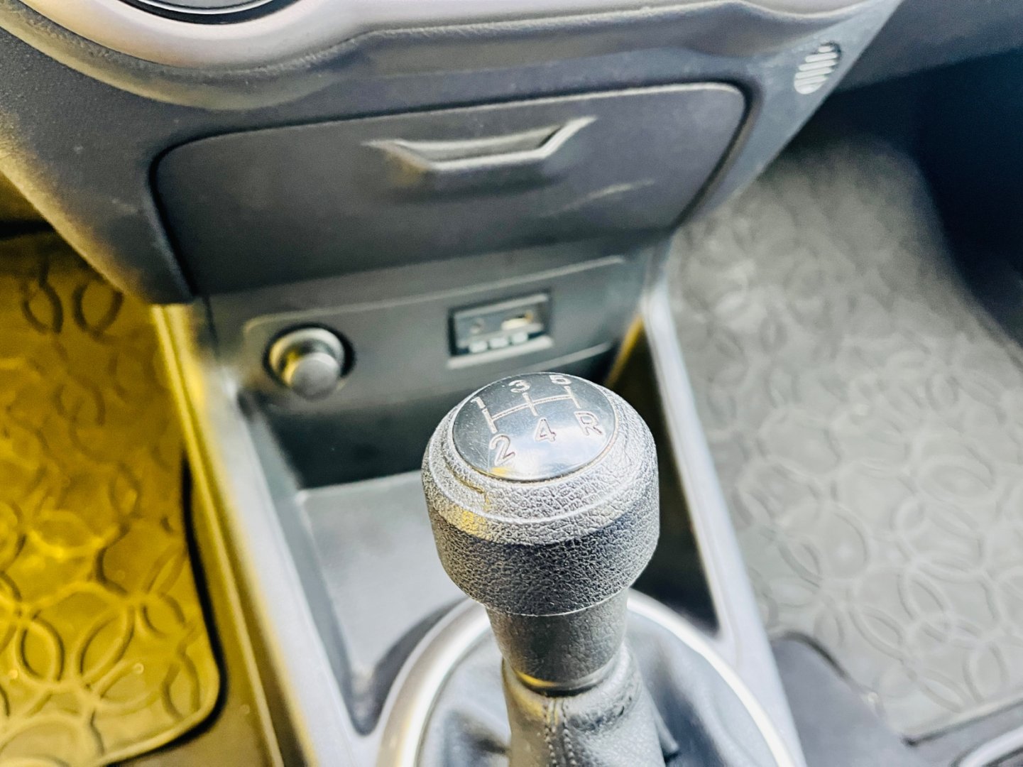 Hyundai i20 1.2 i NAJETO JEN 62 TIS