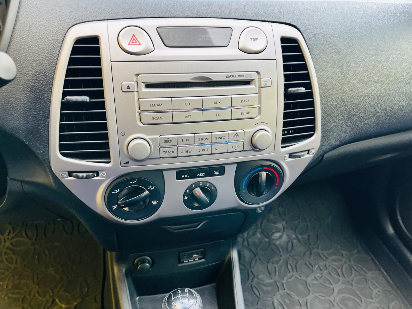 Hyundai i20 1.2 i NAJETO JEN 62 TIS