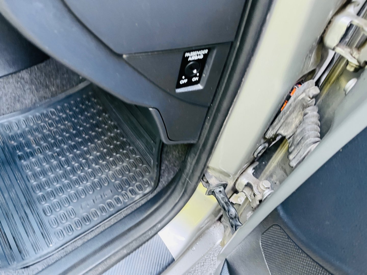 Škoda Roomster 1.2 i BENZÍN 51 KW NAJ 94 TIS