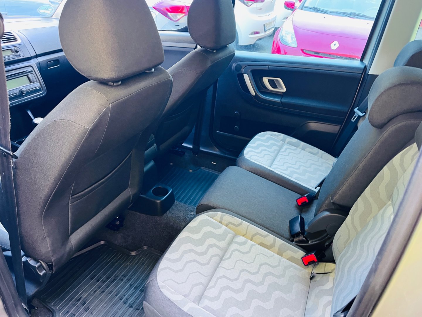 Škoda Roomster 1.2 i BENZÍN 51 KW NAJ 94 TIS