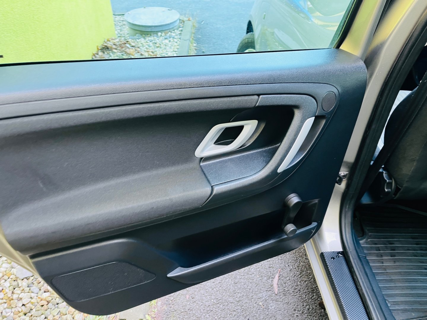 Škoda Roomster 1.2 i BENZÍN 51 KW NAJ 94 TIS