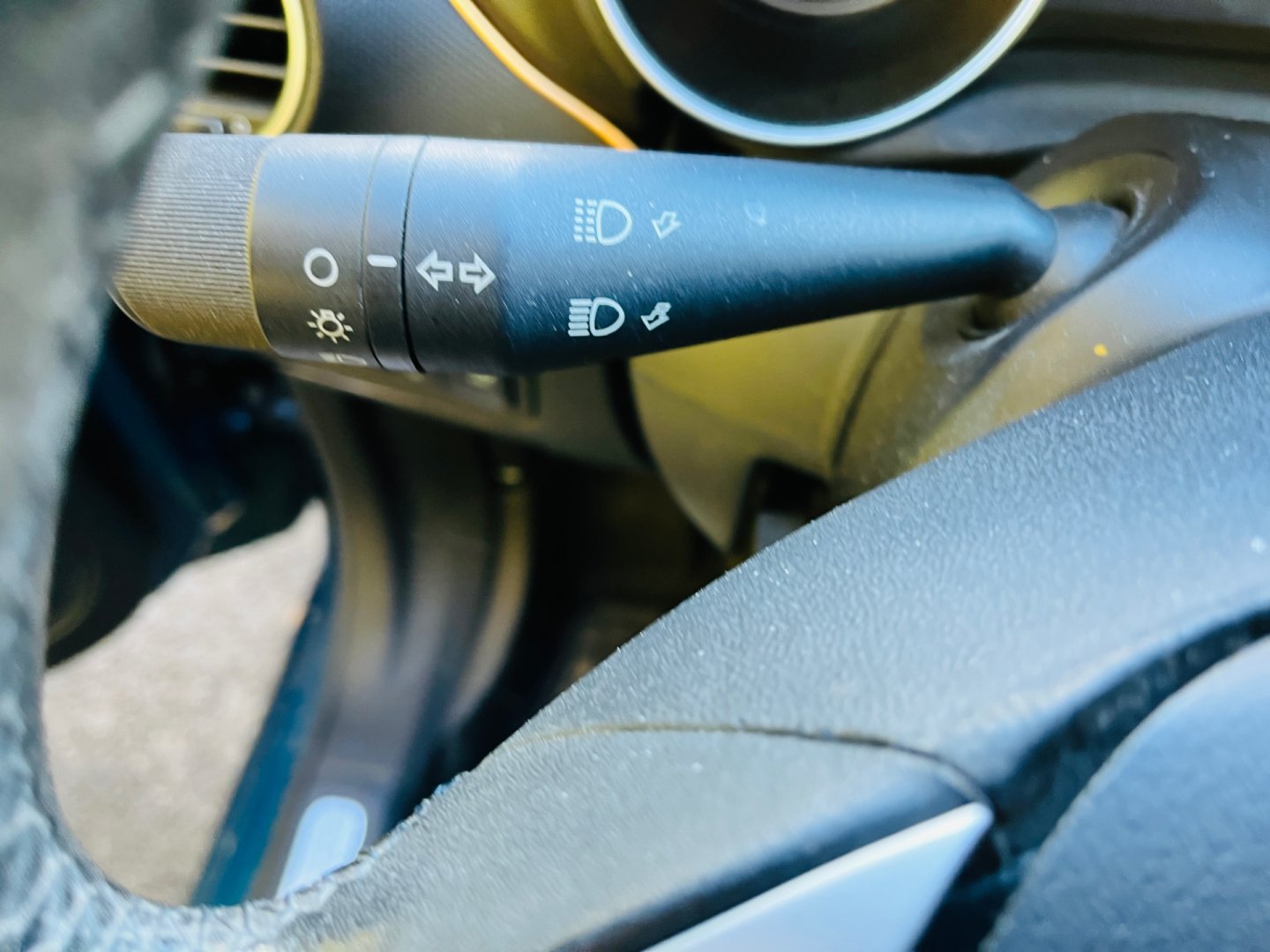 Fiat Punto 1.2 i BENZÍN ALU KOLA