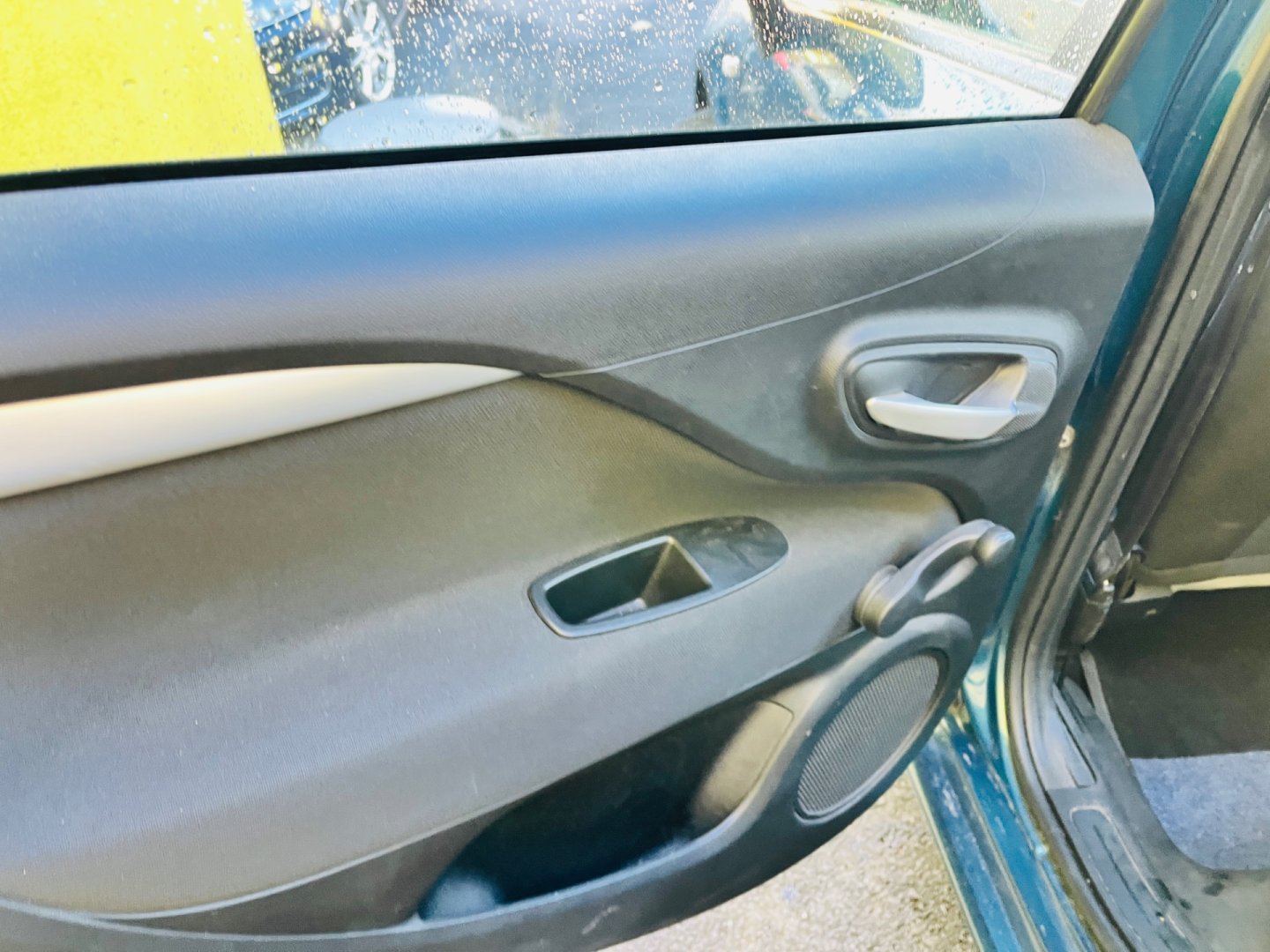 Fiat Punto 1.2 i BENZÍN ALU KOLA