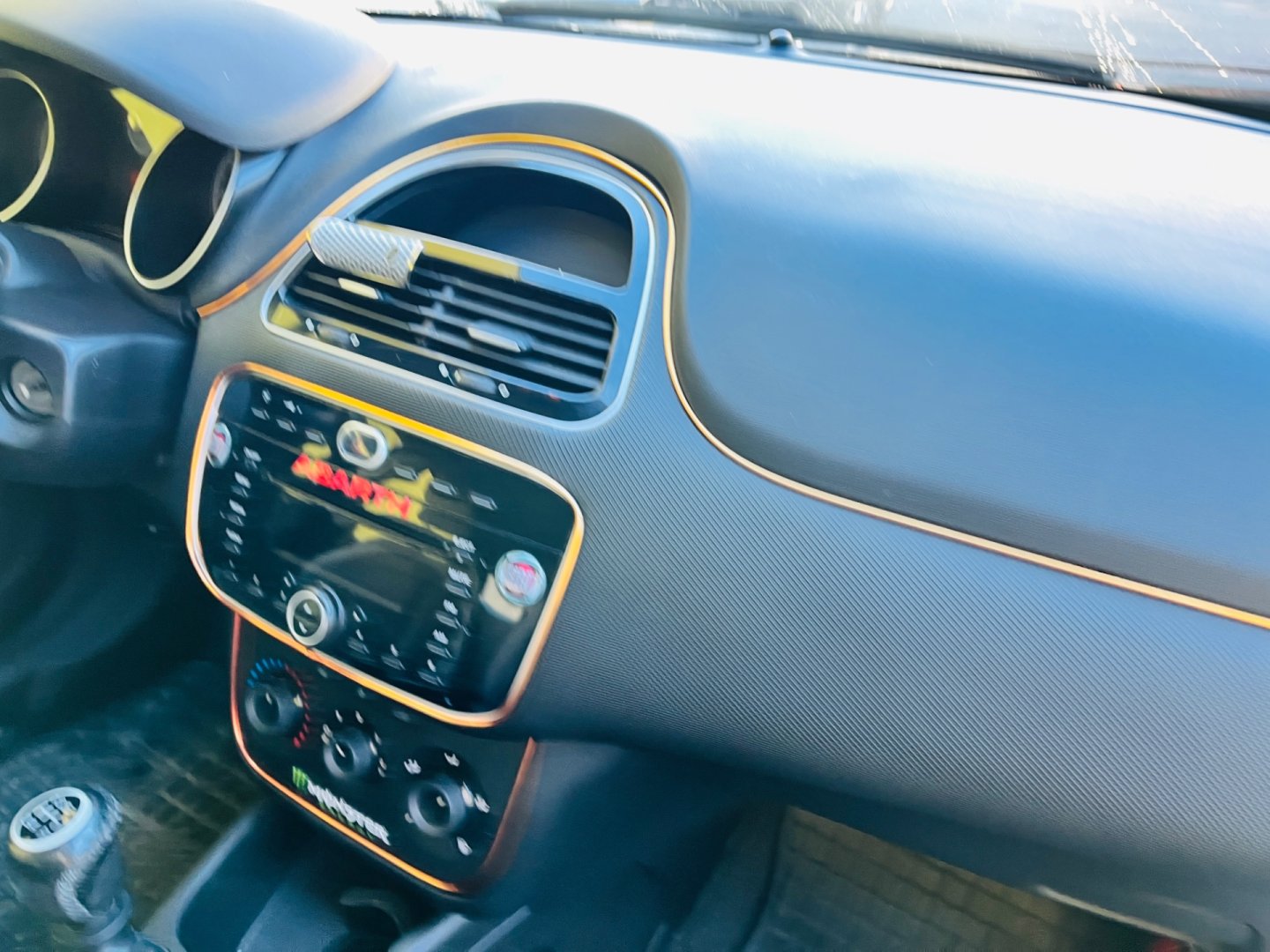 Fiat Punto 1.2 i BENZÍN ALU KOLA