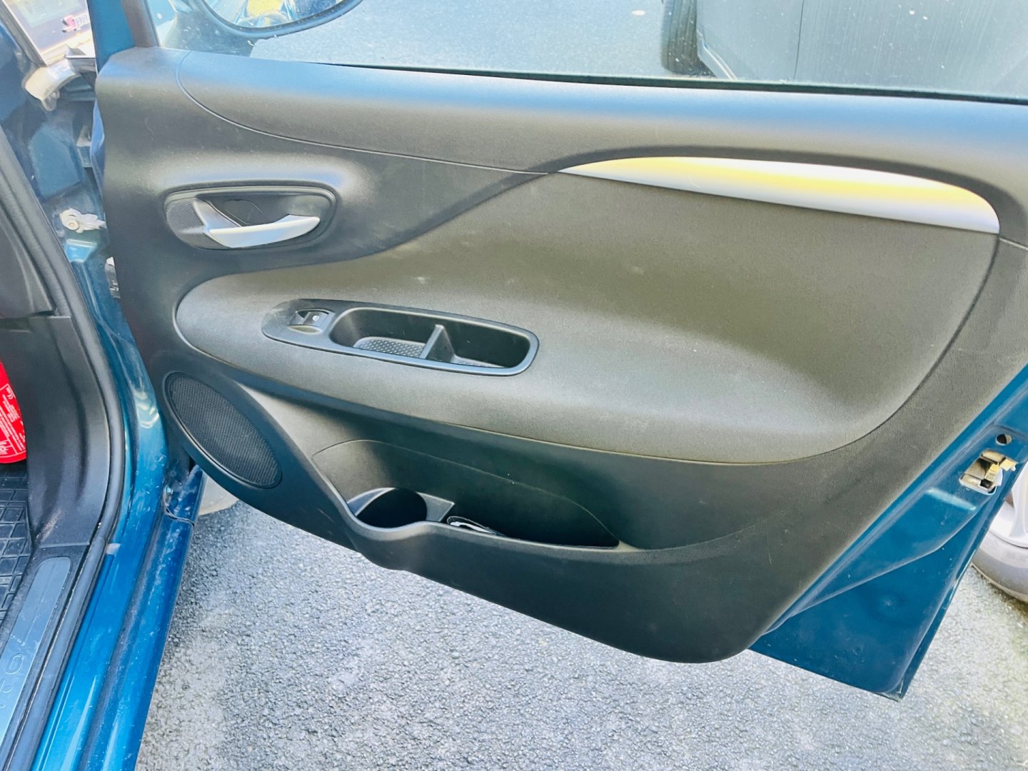 Fiat Punto 1.2 i BENZÍN ALU KOLA