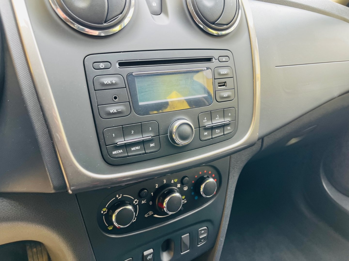 Dacia Sandero STEPWAY 0.9 i BENZÍN  JEN 110