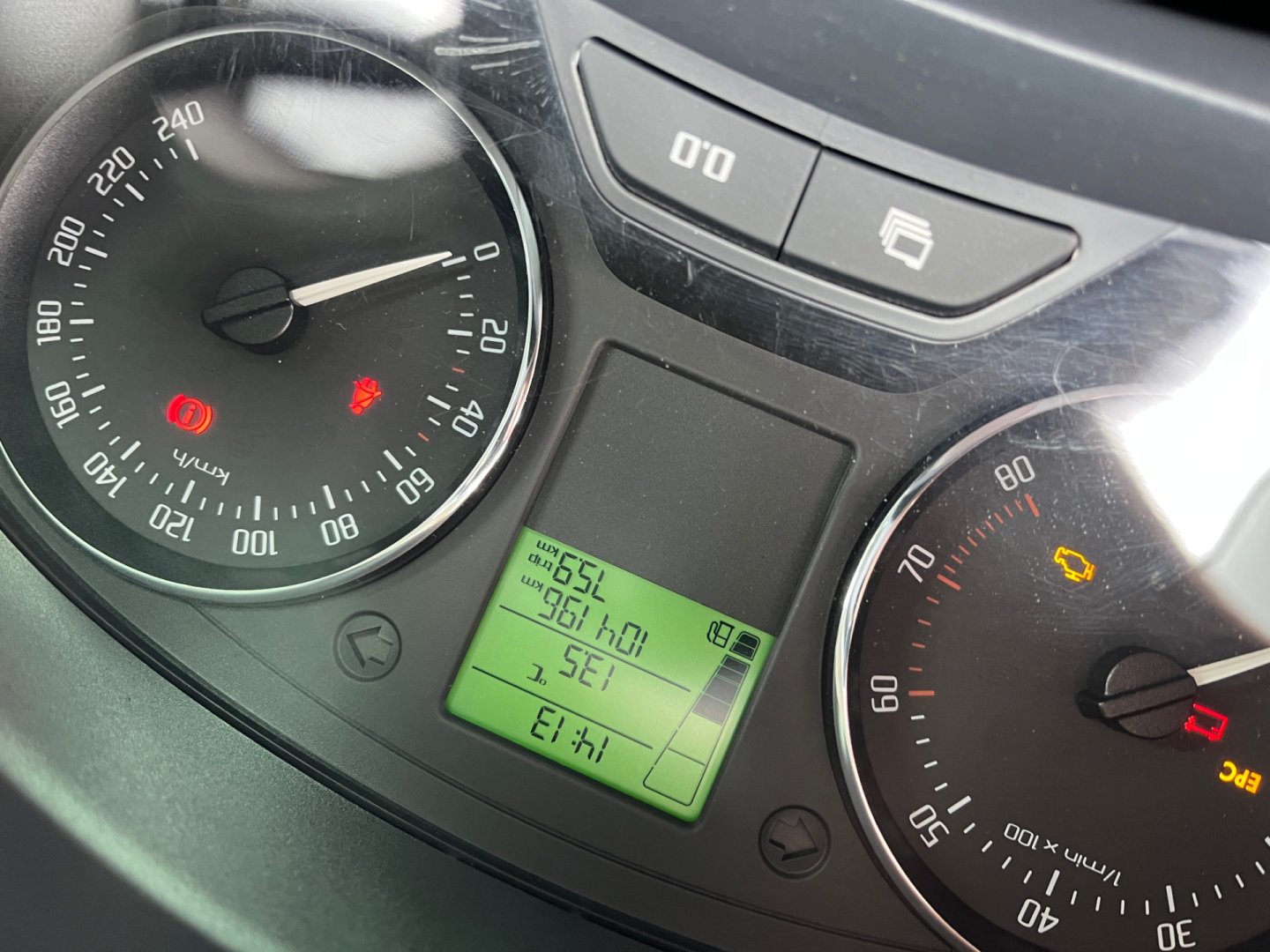 Ford Transit Custom 2.0 TDDi 96 kW AUTOMAT 9 MÍST