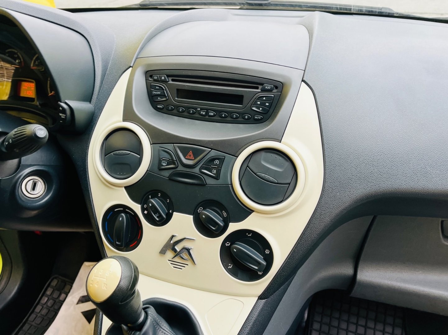 Ford Ka 1,2 i BENZÍN