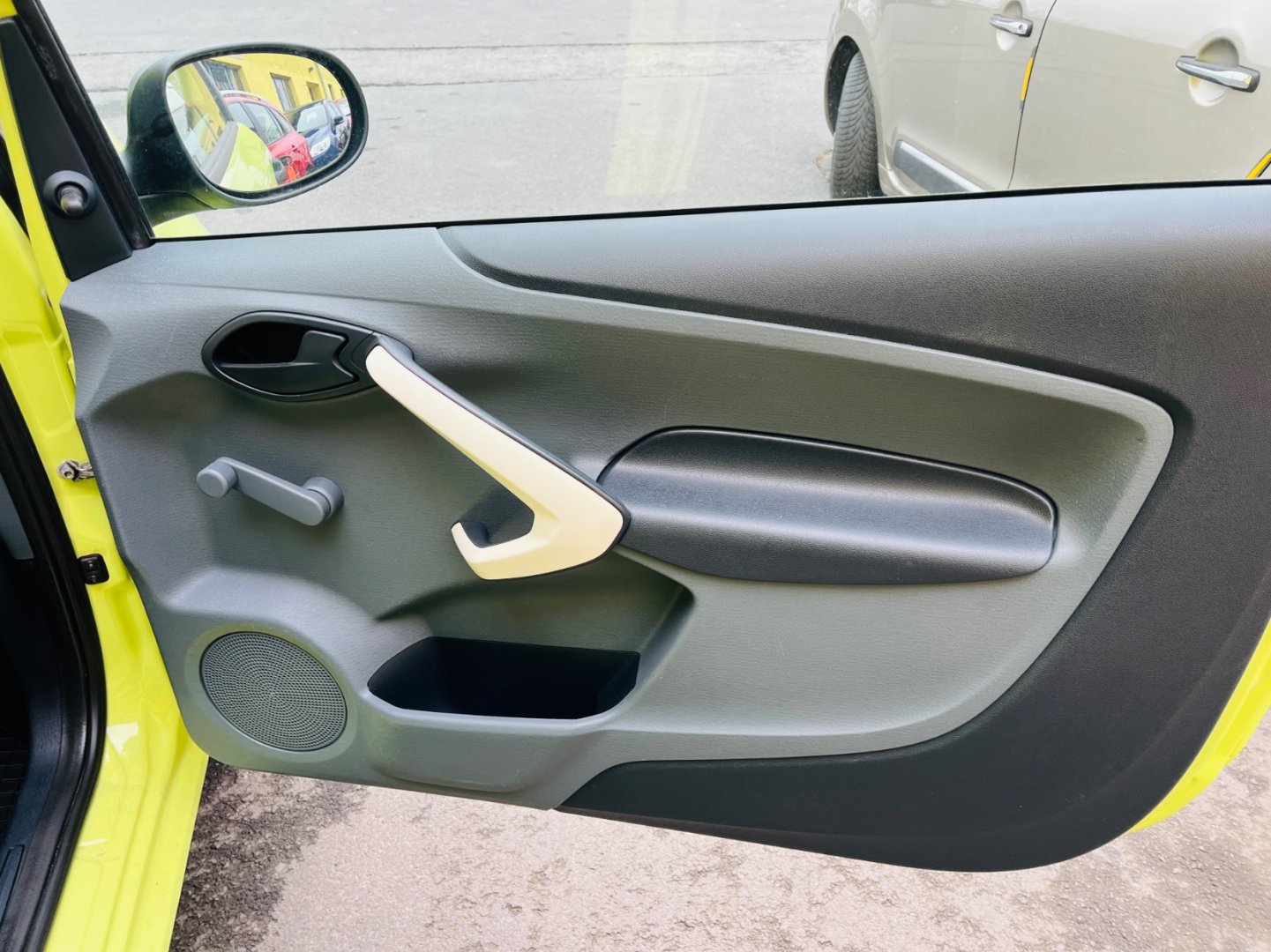 Ford Ka 1,2 i BENZÍN