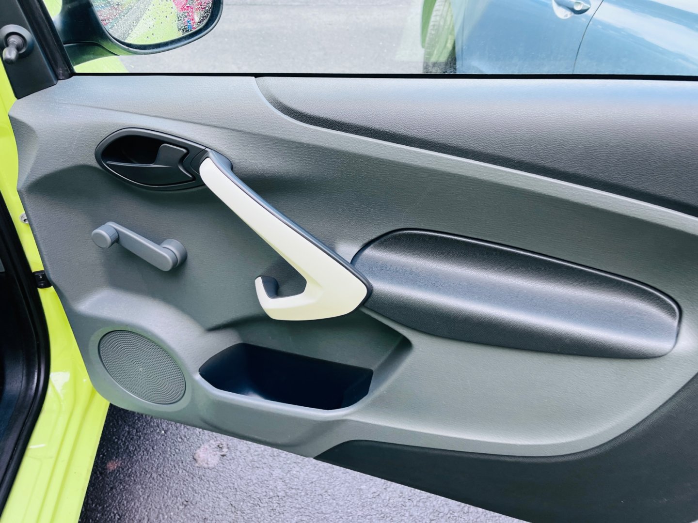 Ford Ka 1,2 i BENZÍN