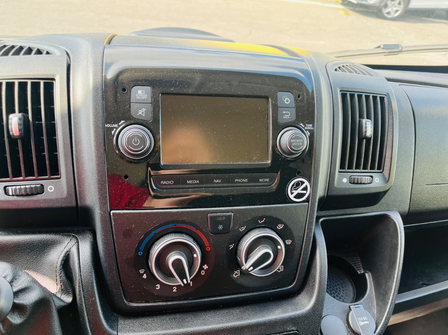 Citroën Jumper 2.2 FG35 L4H2 NAJETO JEN 75TIS