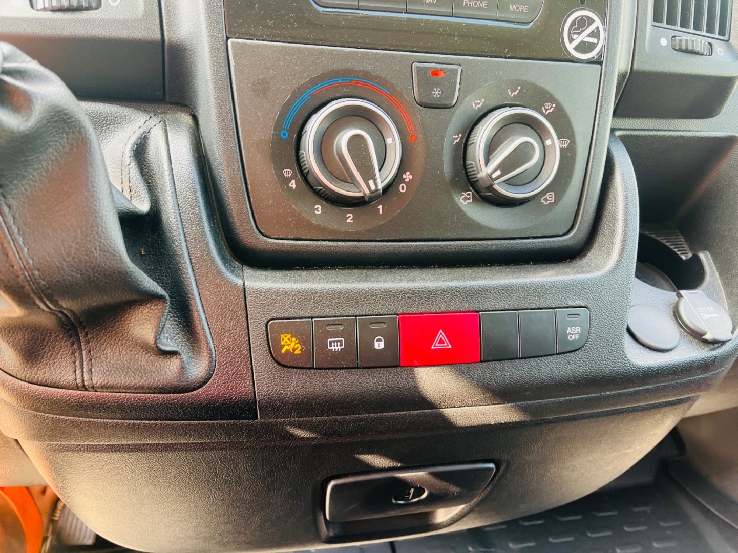 Citroën Jumper 2.2 FG35 L4H2 NAJETO JEN 75TIS