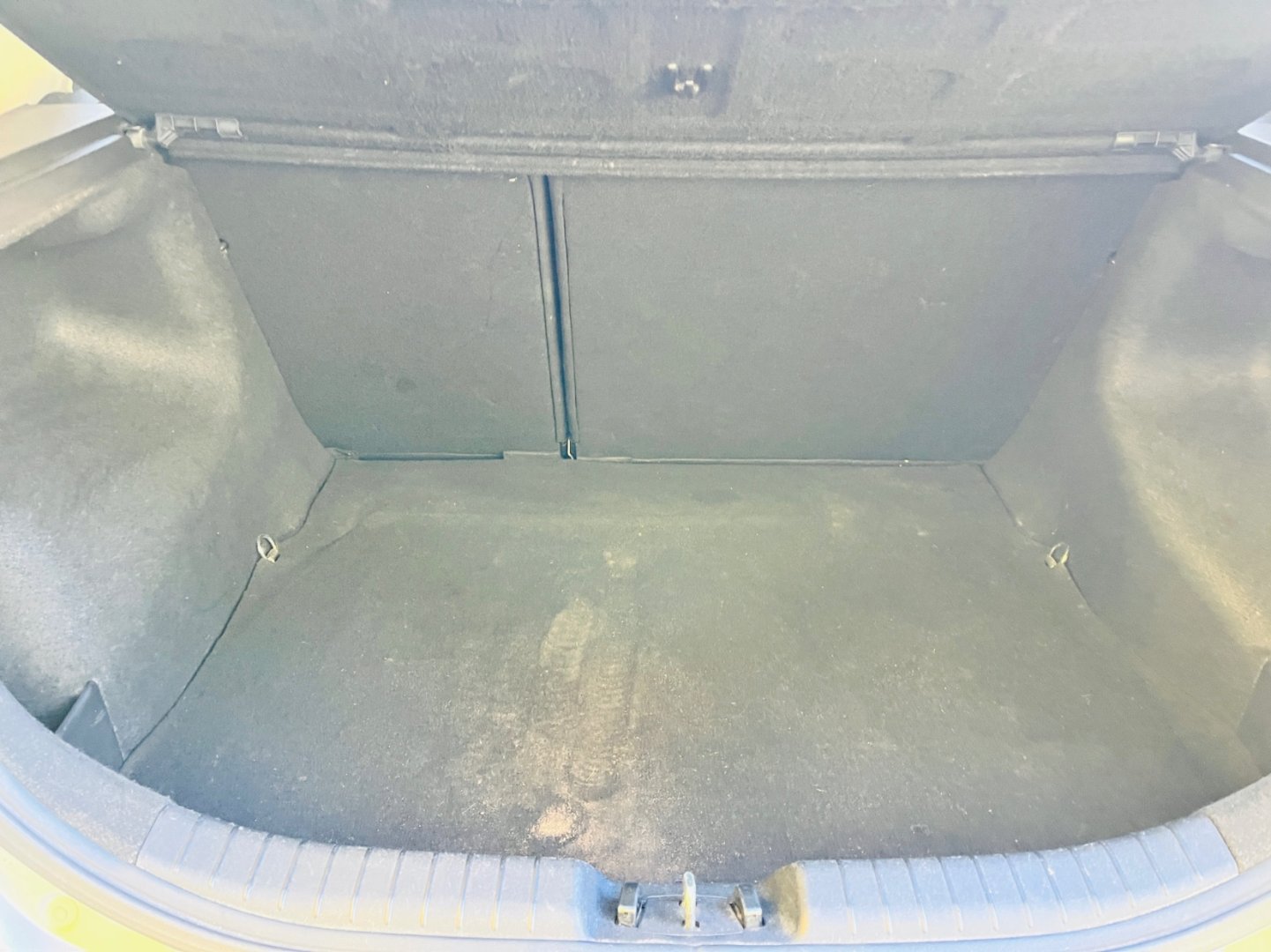 Kia Cee´d 1.4 i BENZÍN