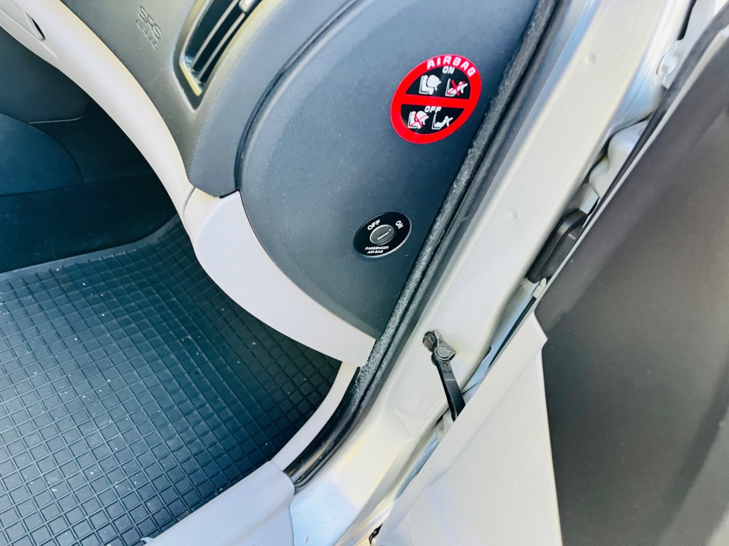 Kia Cee´d 1.4 i BENZÍN