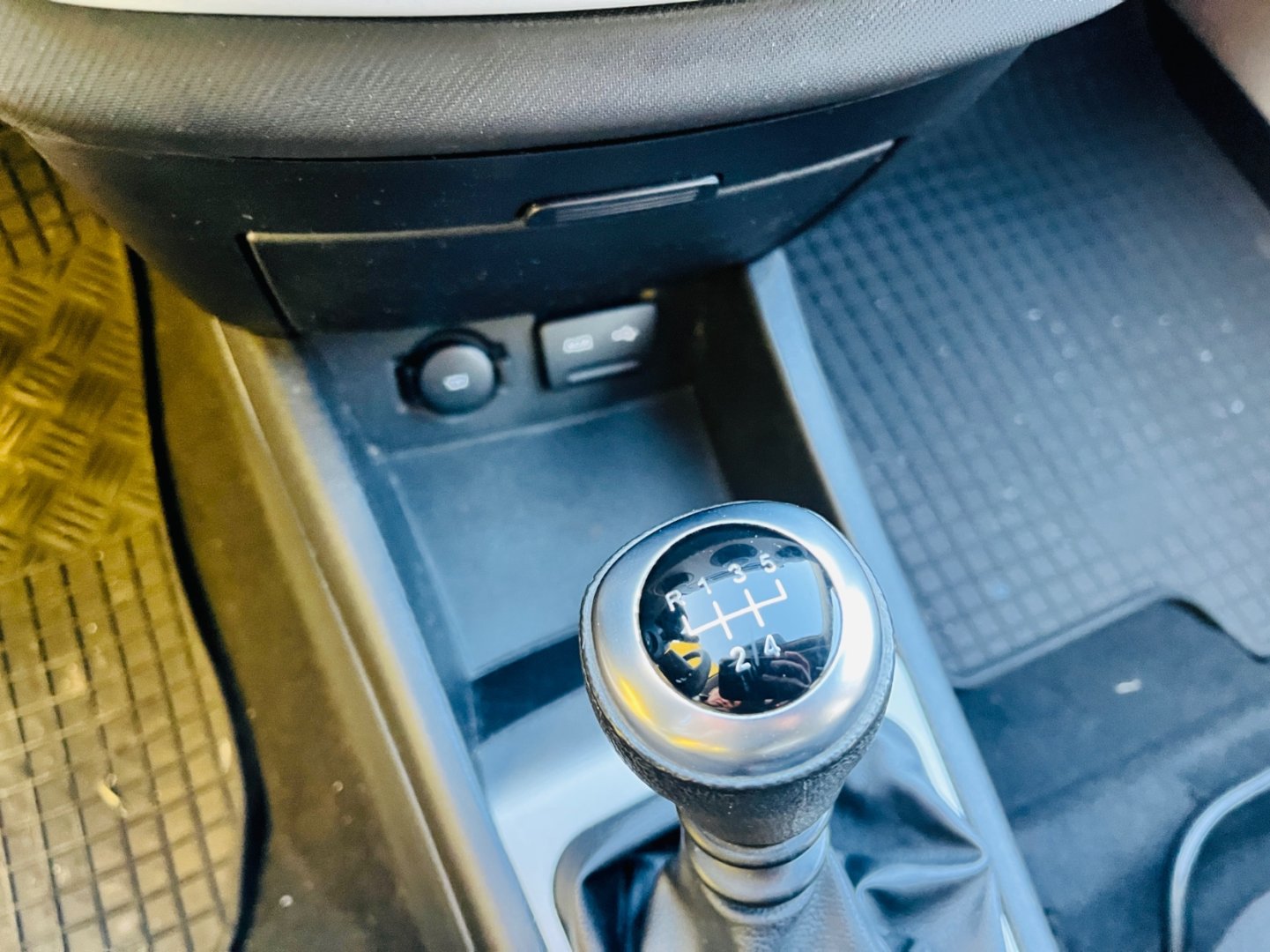 Kia Cee´d 1.4 i BENZÍN