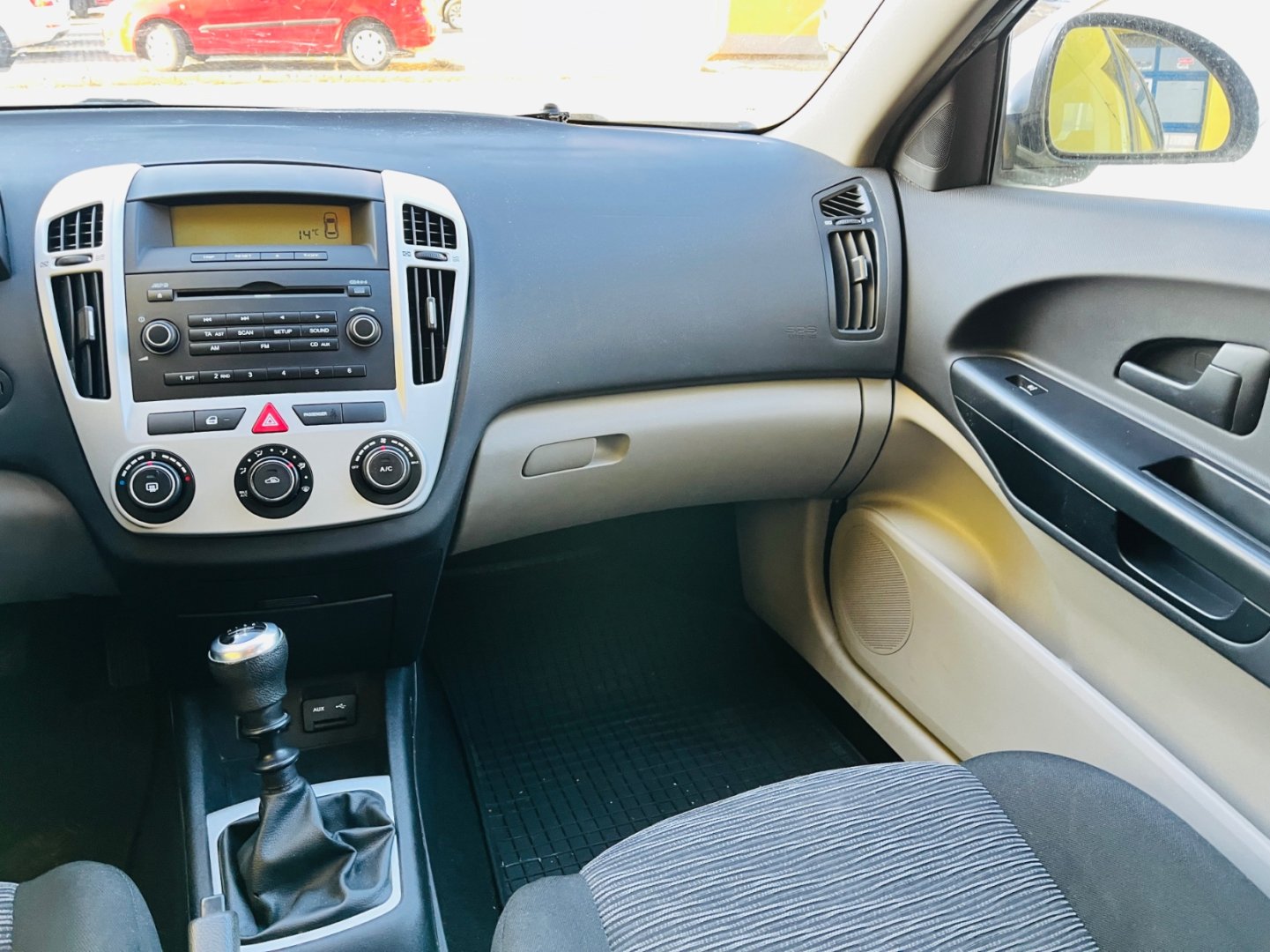 Kia Cee´d 1.4 i BENZÍN