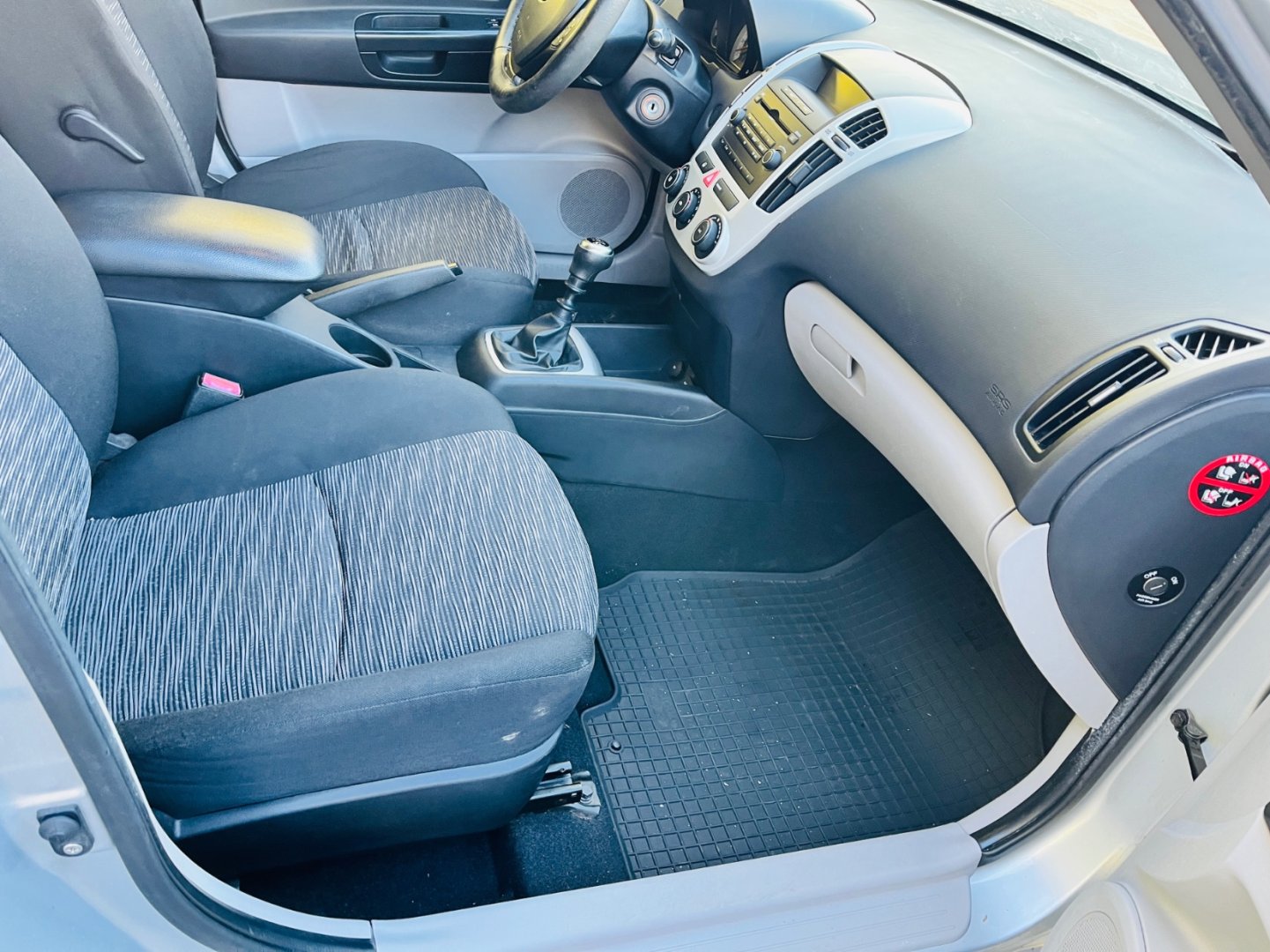 Kia Cee´d 1.4 i BENZÍN