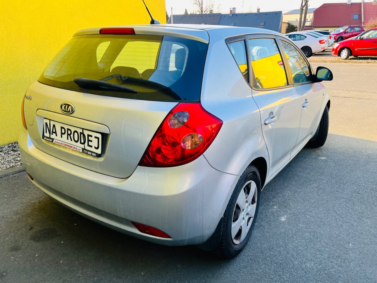 Kia Cee´d 1.4 i BENZÍN