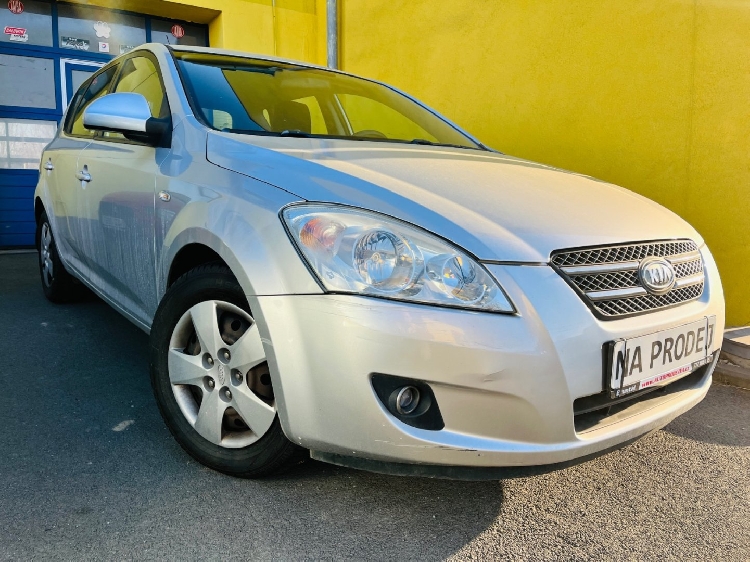 Kia Cee´d 1.4 i BENZÍN