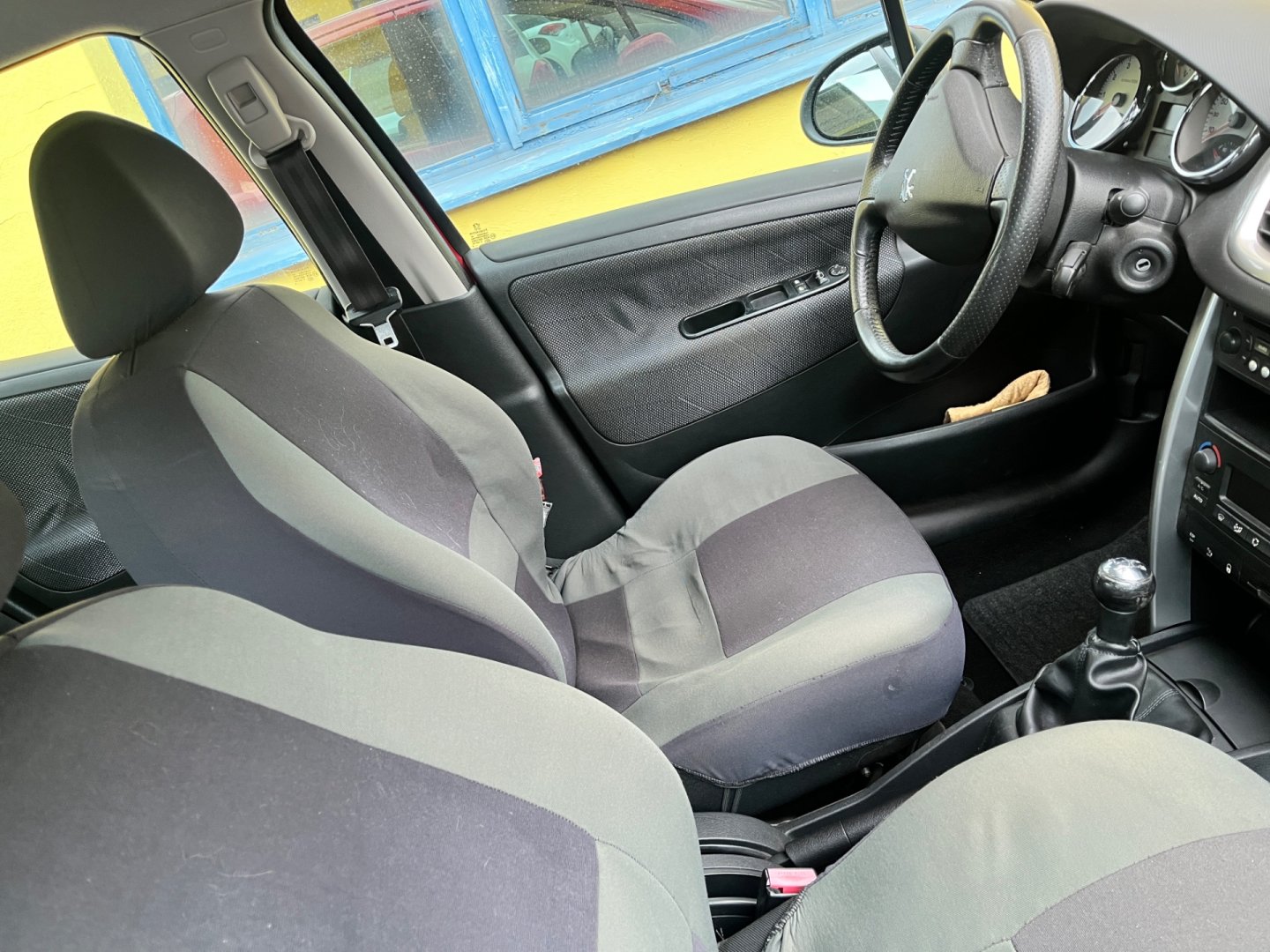 Peugeot 207 1.4 i BENZÍN 70 kW NOVE ROZVOD