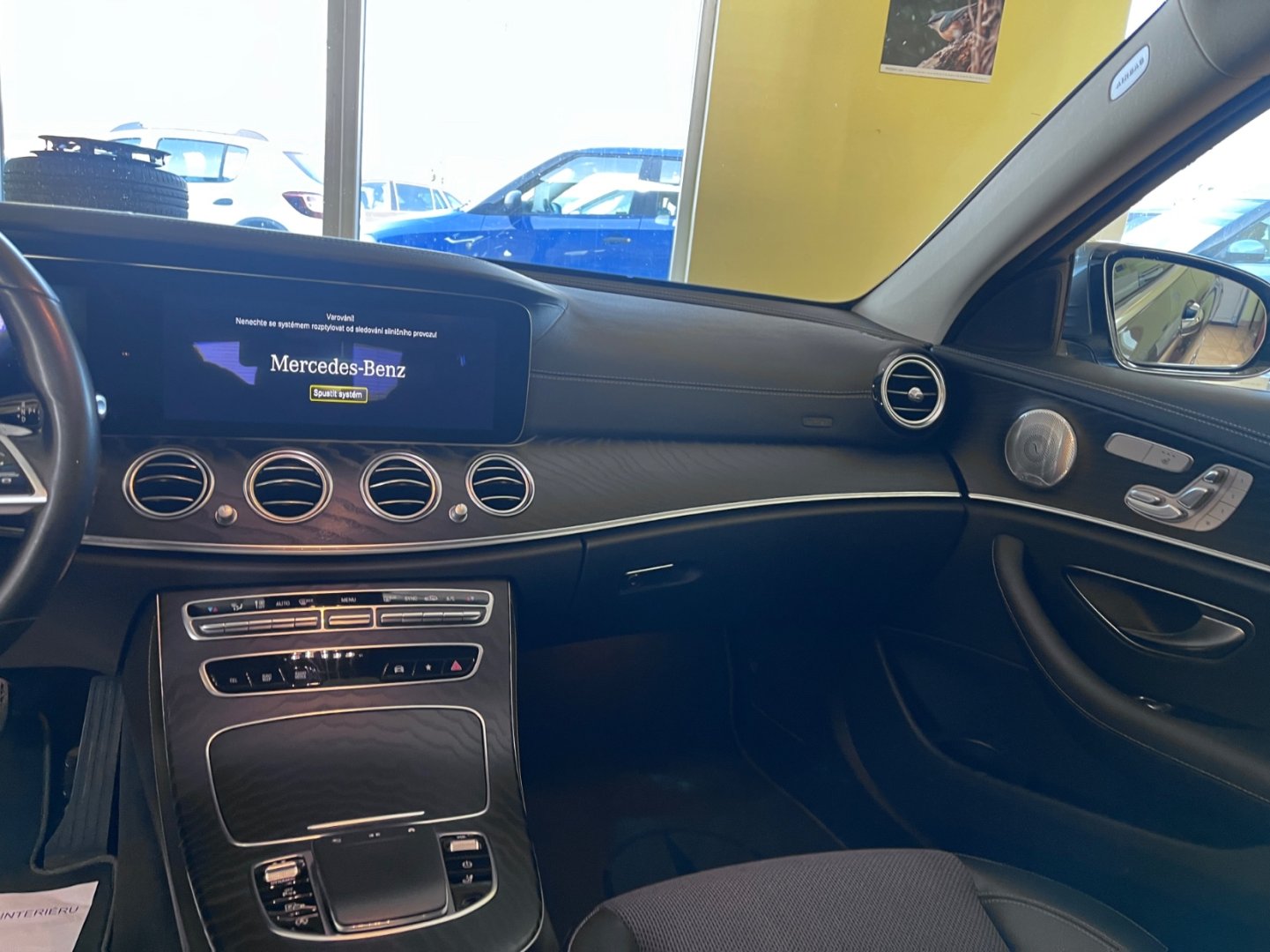 Mercedes-Benz Třídy E 220d  4MATIC 143 kW