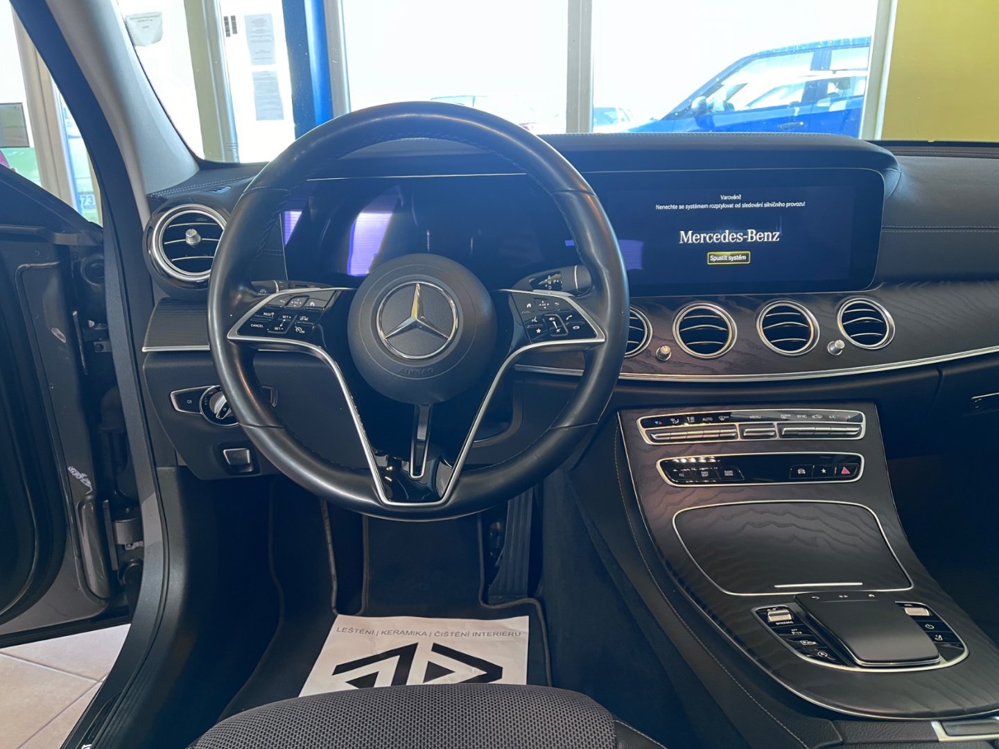 Mercedes-Benz Třídy E 220d  4MATIC 143 kW