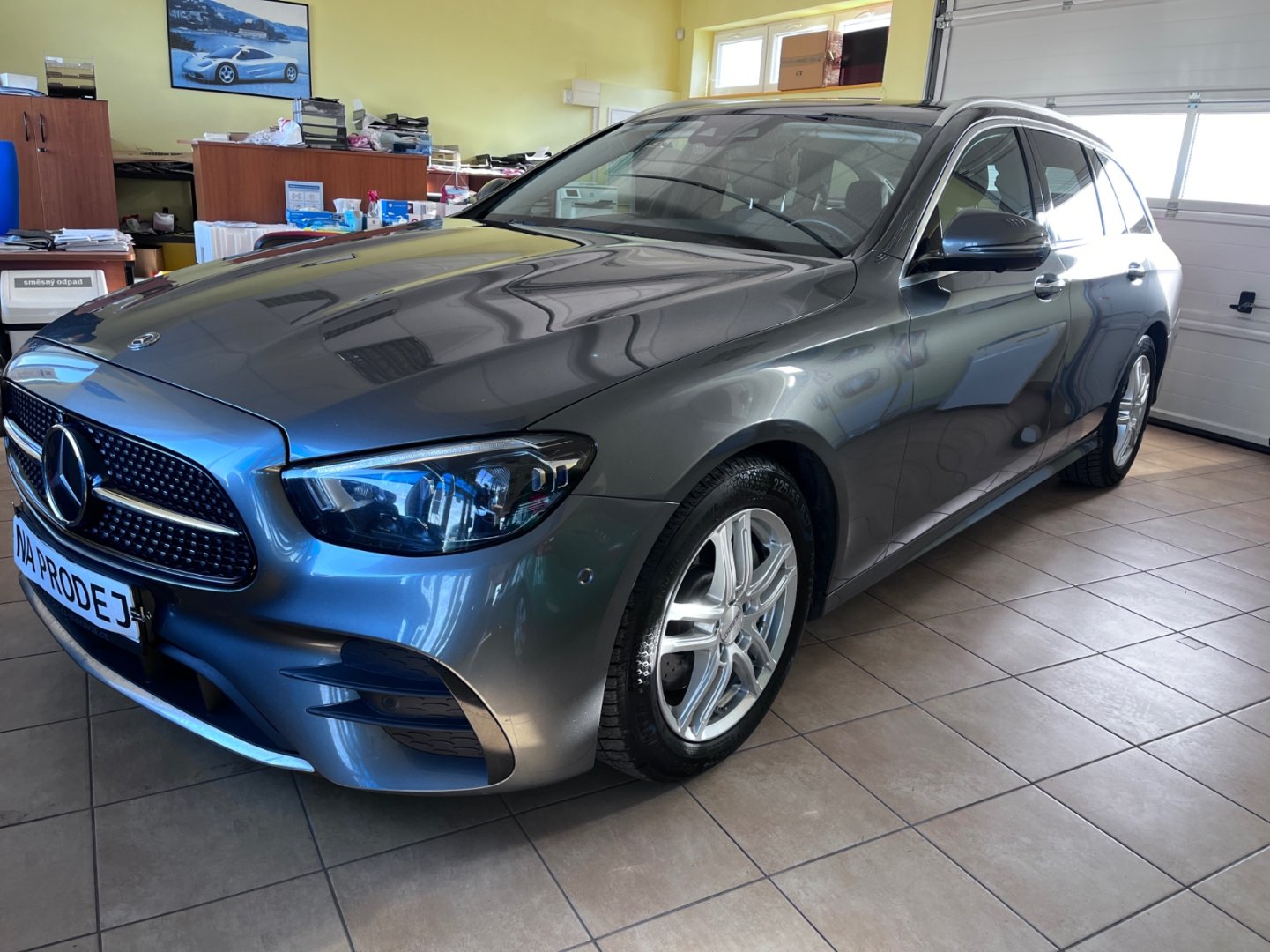 Mercedes-Benz Třídy E 220d  4MATIC 143 kW