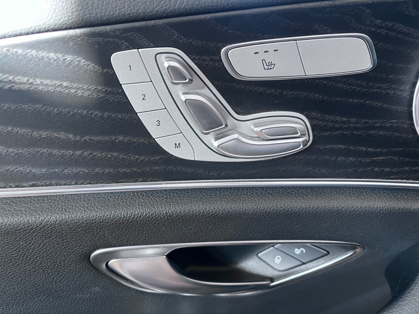 Mercedes-Benz Třídy E 220d  4MATIC 143 kW