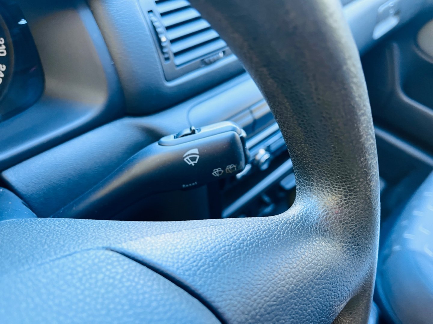 Škoda Octavia 1.6 i BENZÍN NAJ 140 TIS KM