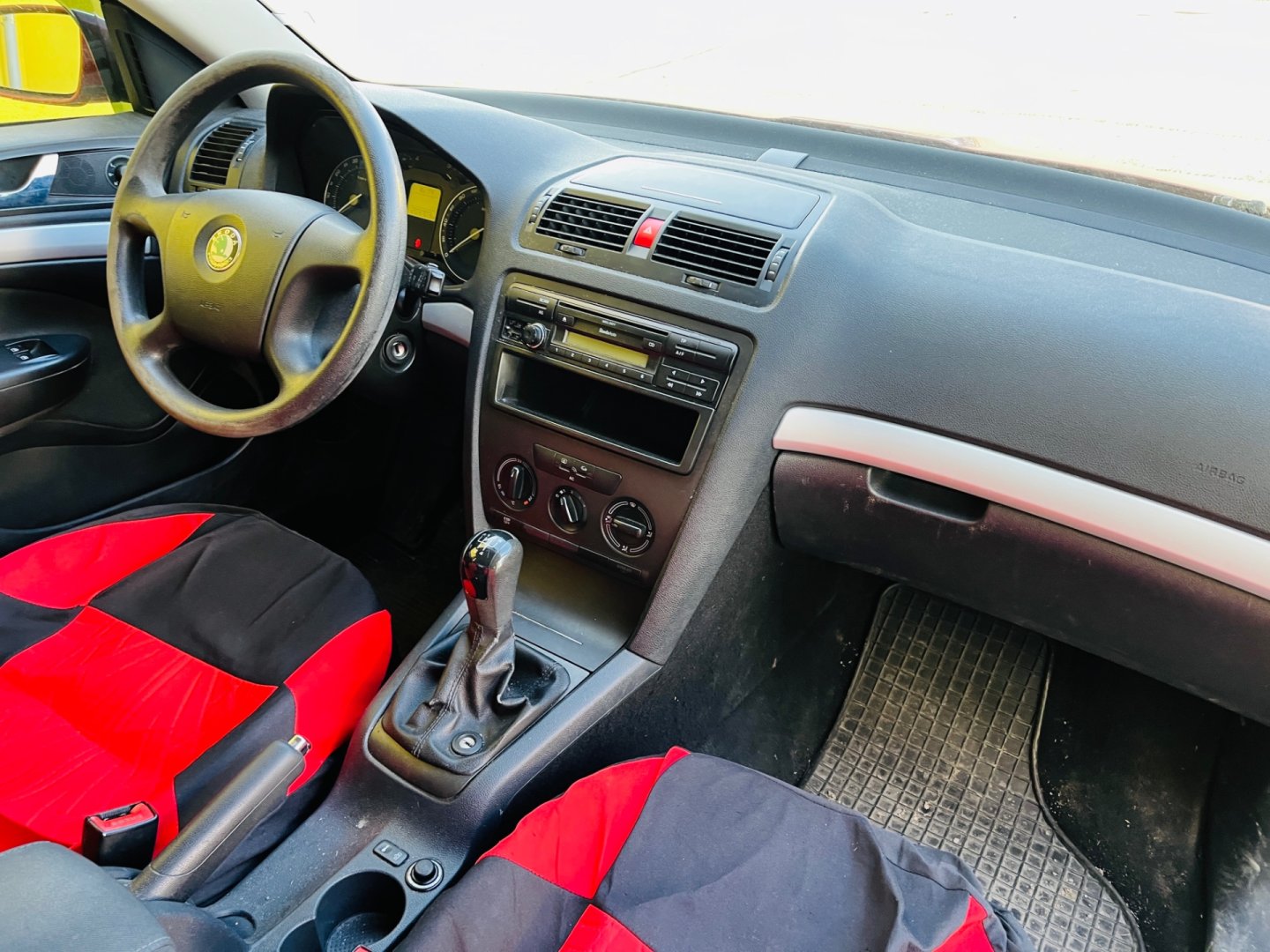 Škoda Octavia 1.6 Mpi STK DO 3/27