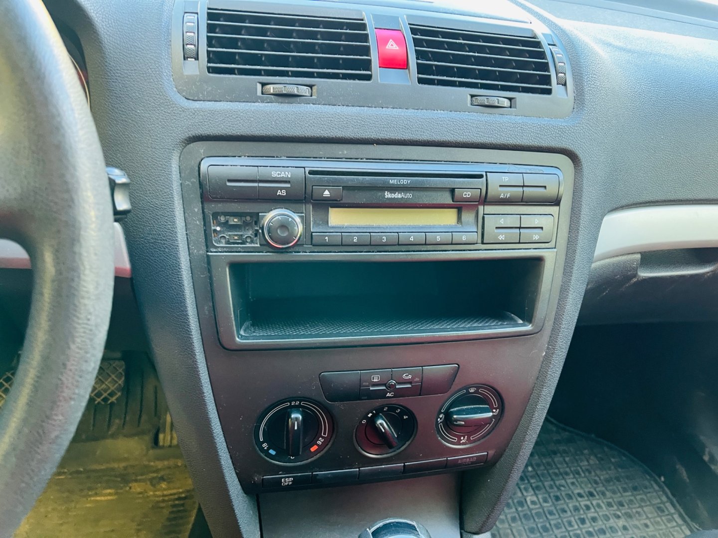 Škoda Octavia 1.6 Mpi STK DO 3/27