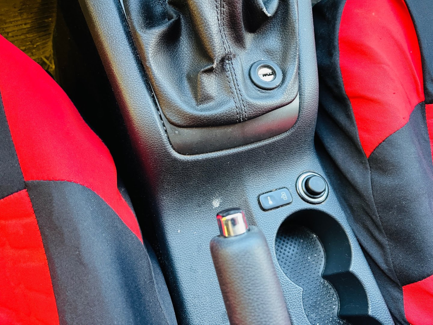 Škoda Octavia 1.6 Mpi STK DO 3/27