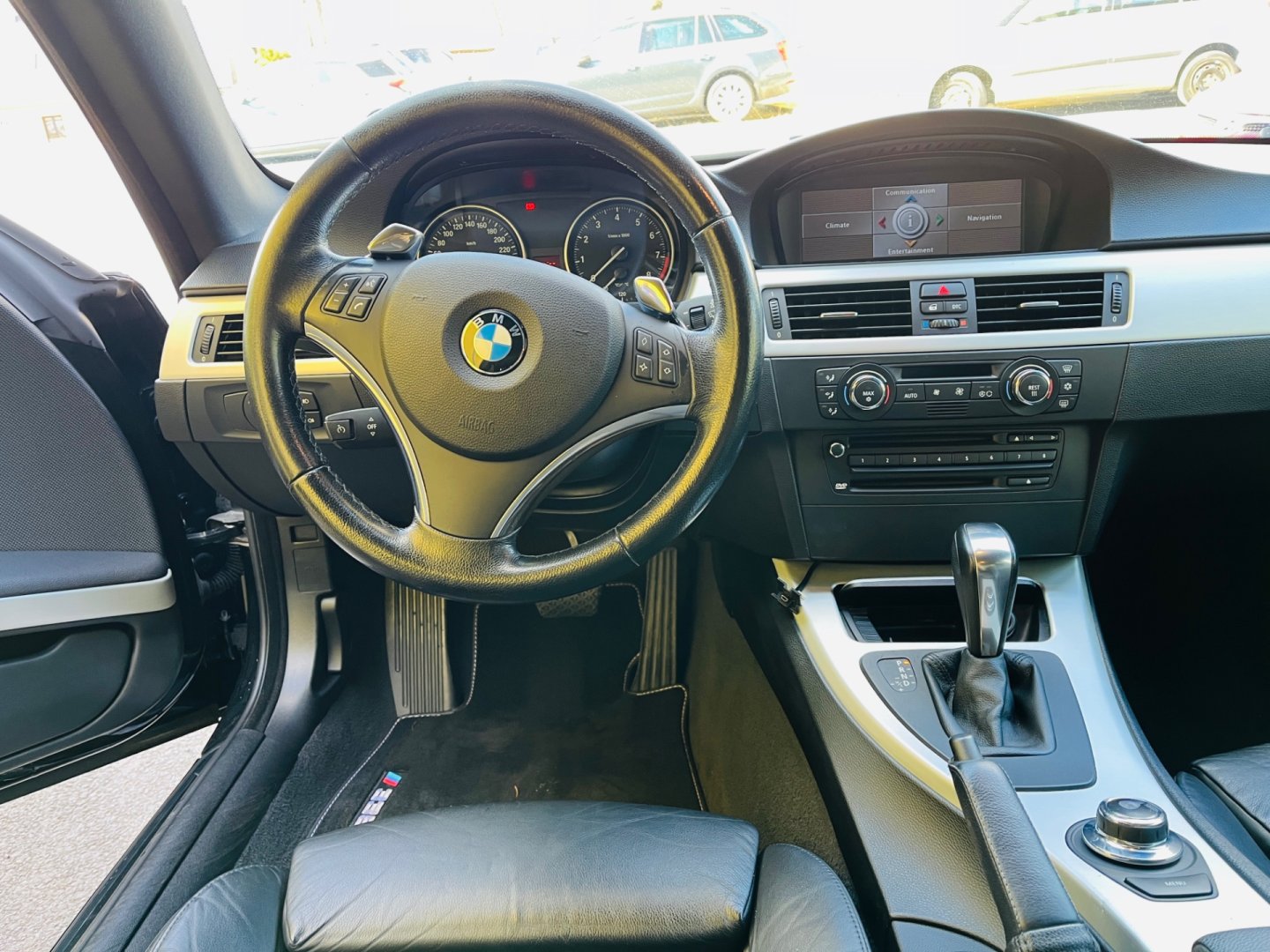 BMW Řada 3 3.0 i BENZÍN 225 kW