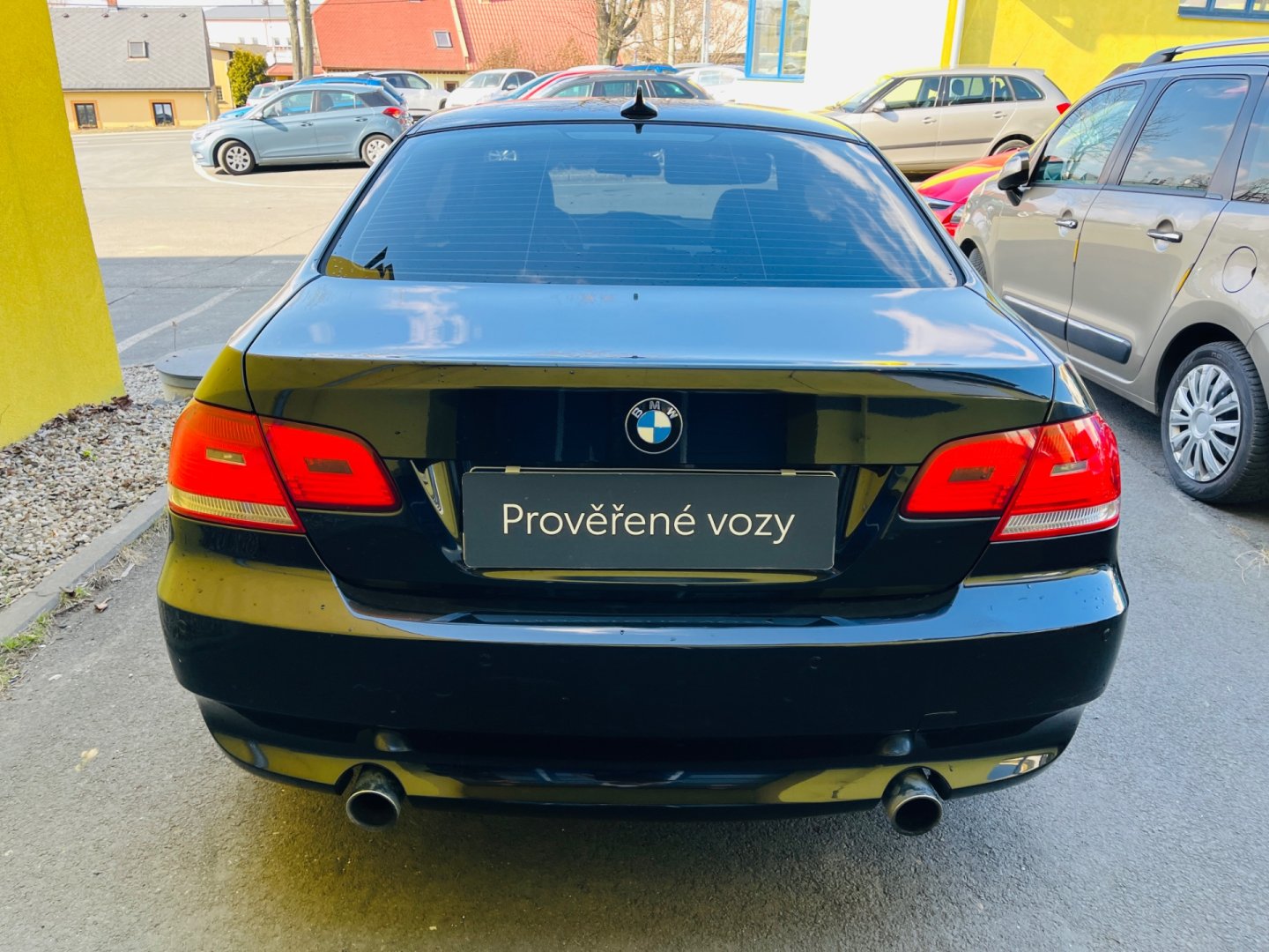 BMW Řada 3 3.0 i BENZÍN 225 kW