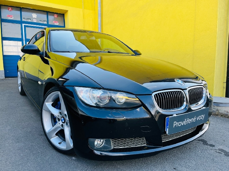 BMW Řada 3 3.0 i BENZÍN 225 kW