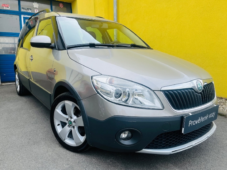 Škoda Roomster 1.2 TSi Scout