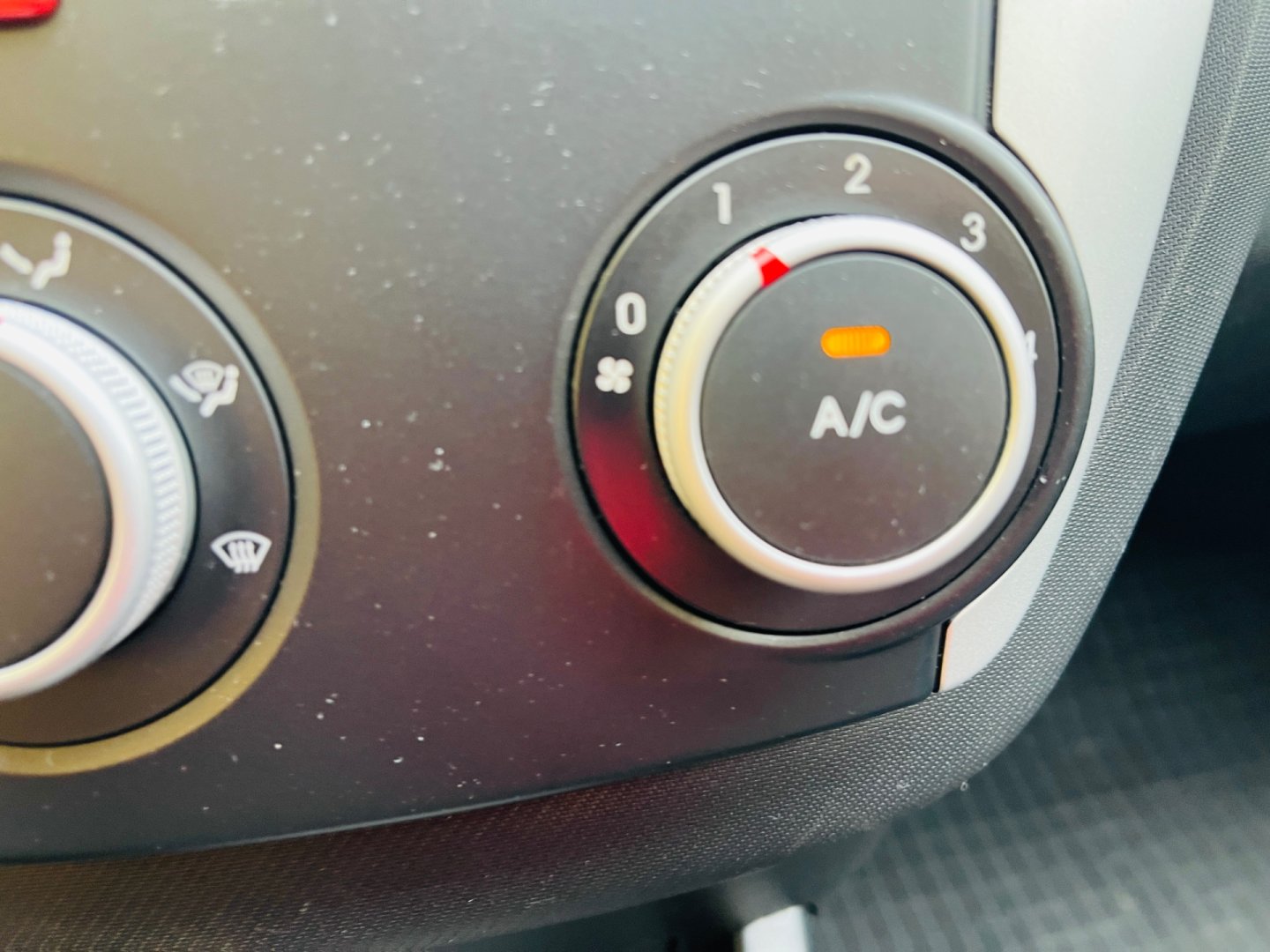 Kia Cee´d 1.4 i BENZÍN