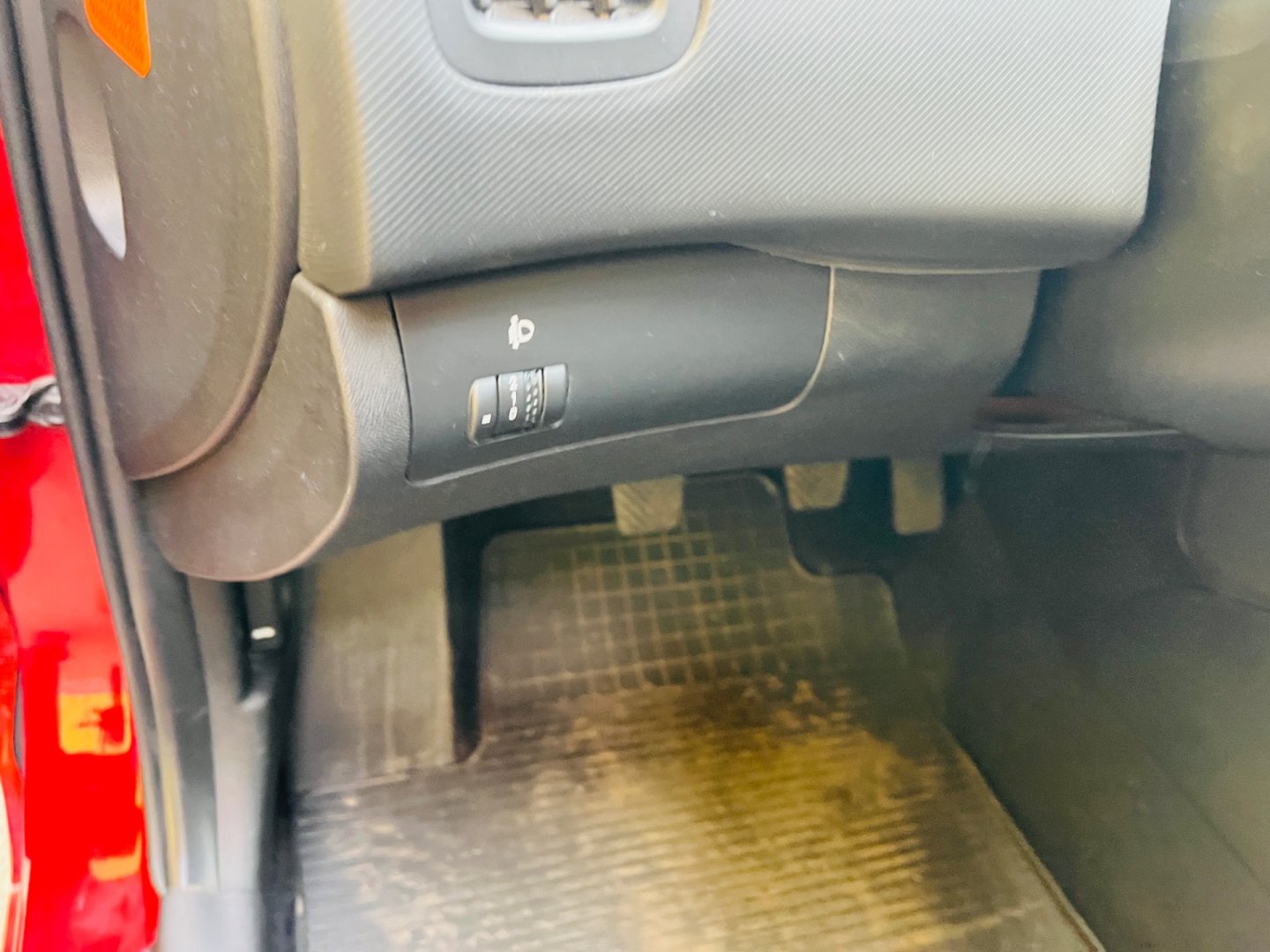 Kia Cee´d 1.4 i BENZÍN