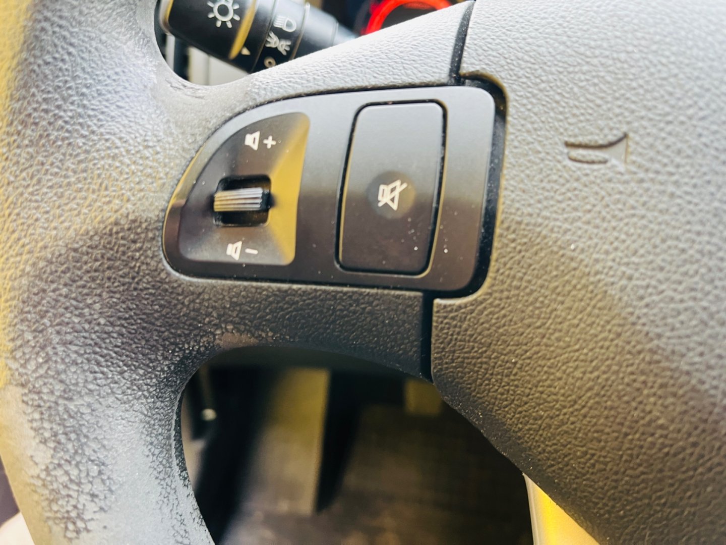 Kia Cee´d 1.4 i BENZÍN