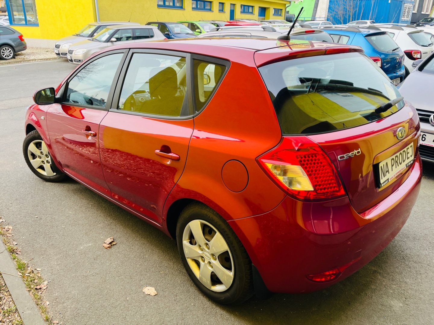 Kia Cee´d 1.4 i BENZÍN