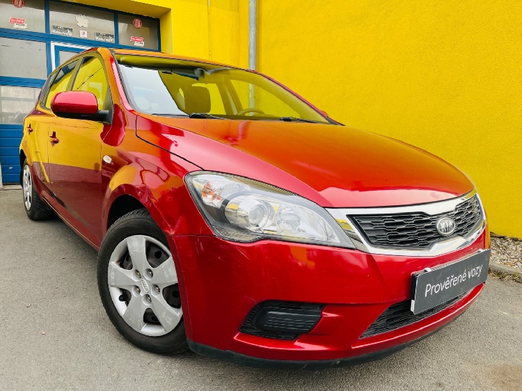 Kia Cee´d 1.4 i BENZÍN