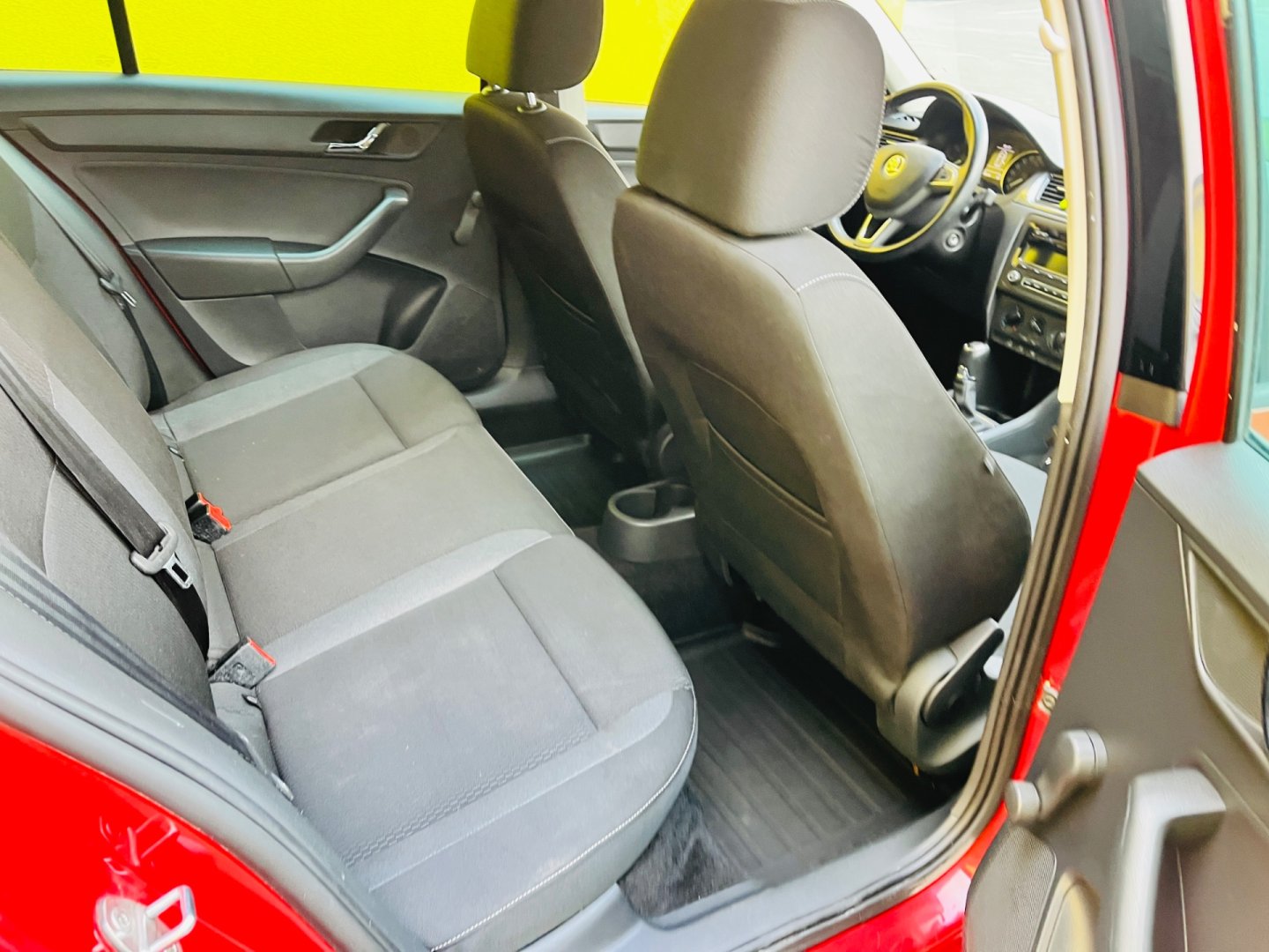 Škoda Rapid 1.2 TSi. BENZÍN SPACEBACK