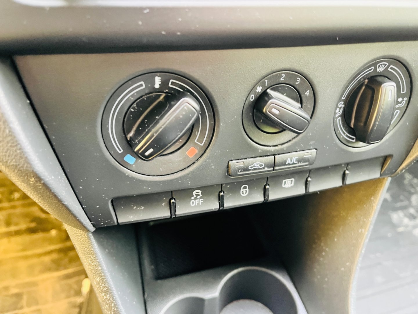 Škoda Rapid 1.2 TSi. BENZÍN SPACEBACK