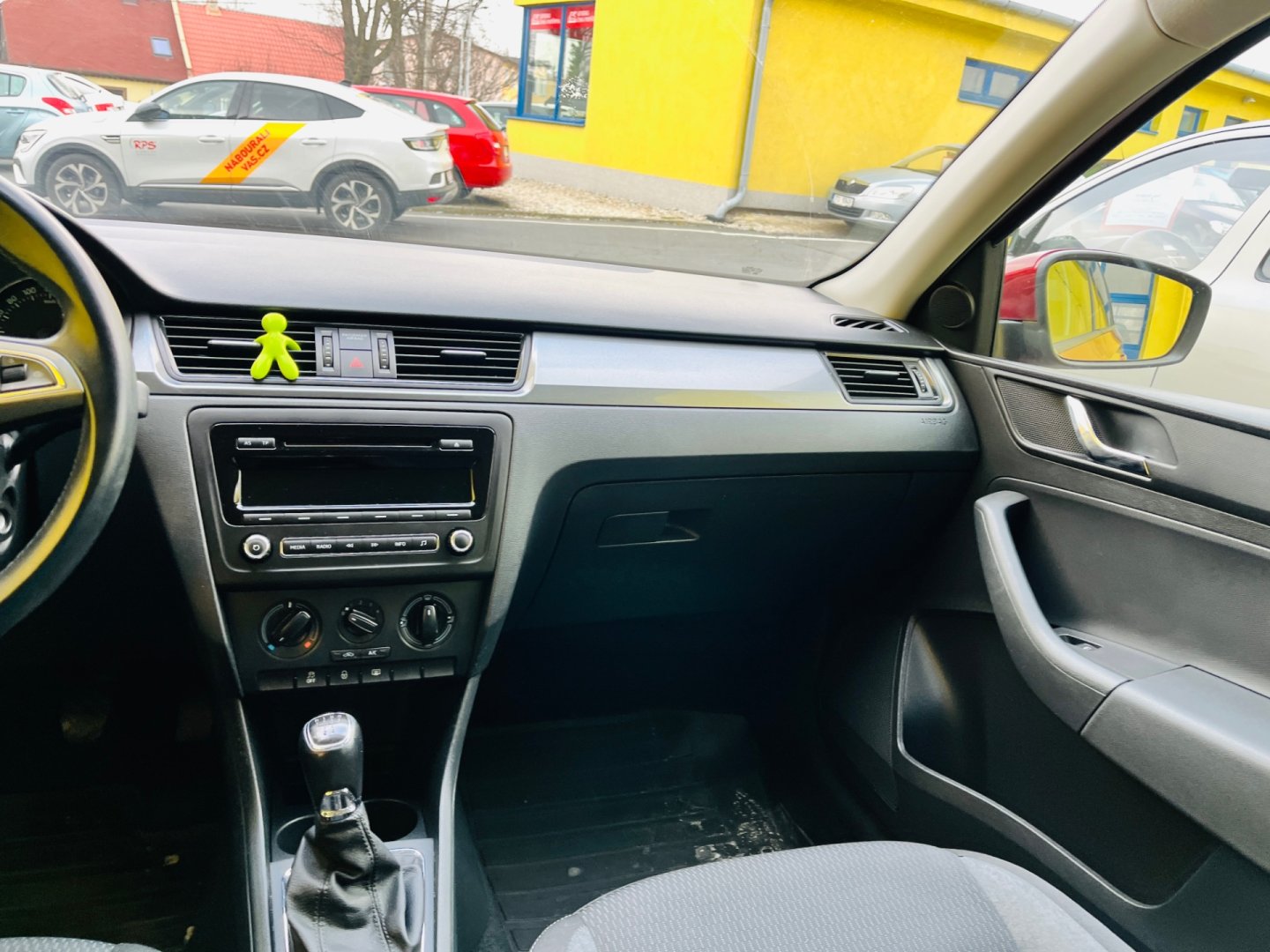 Škoda Rapid 1.2 TSi. BENZÍN SPACEBACK