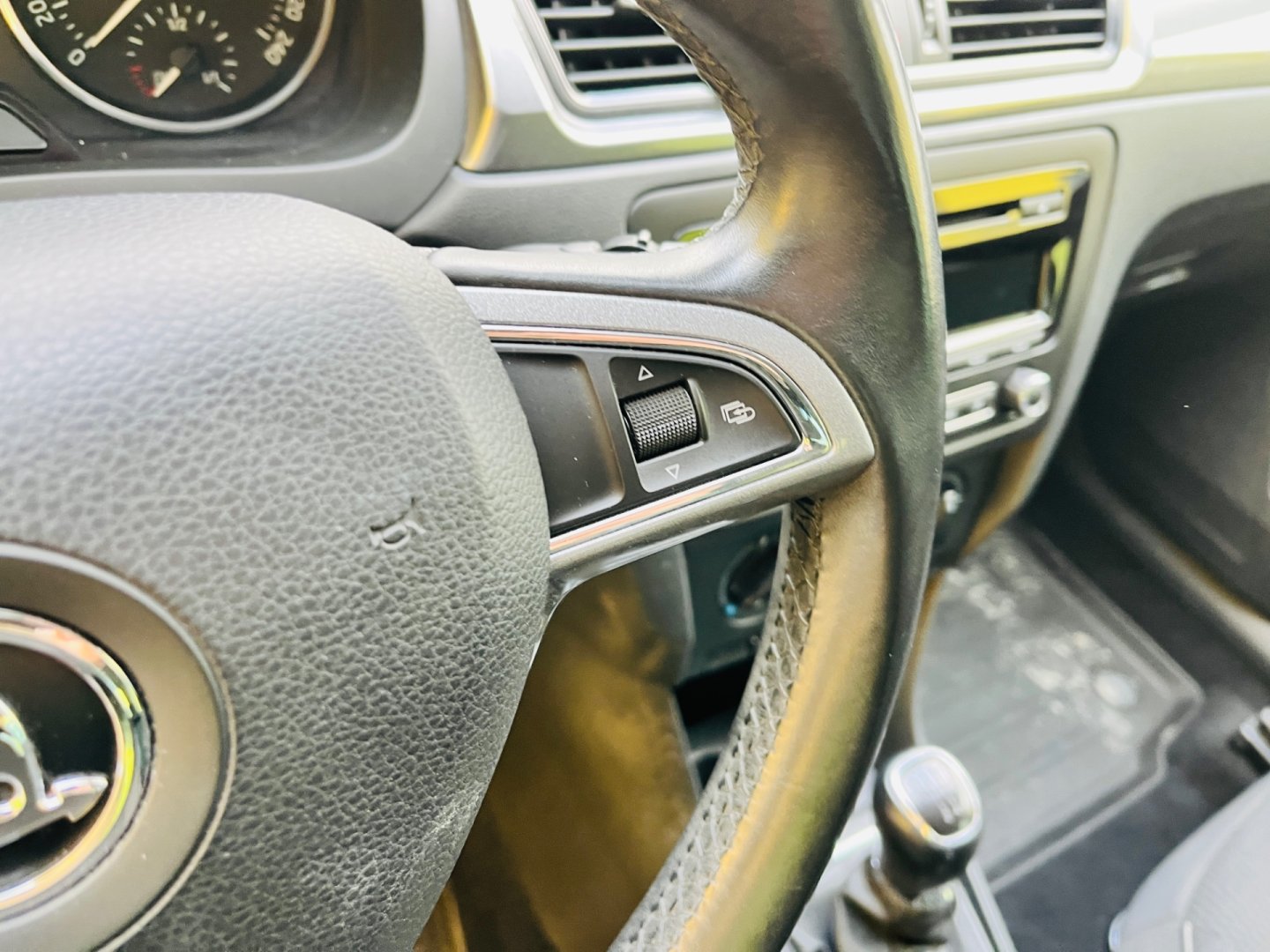 Škoda Rapid 1.2 TSi. BENZÍN SPACEBACK