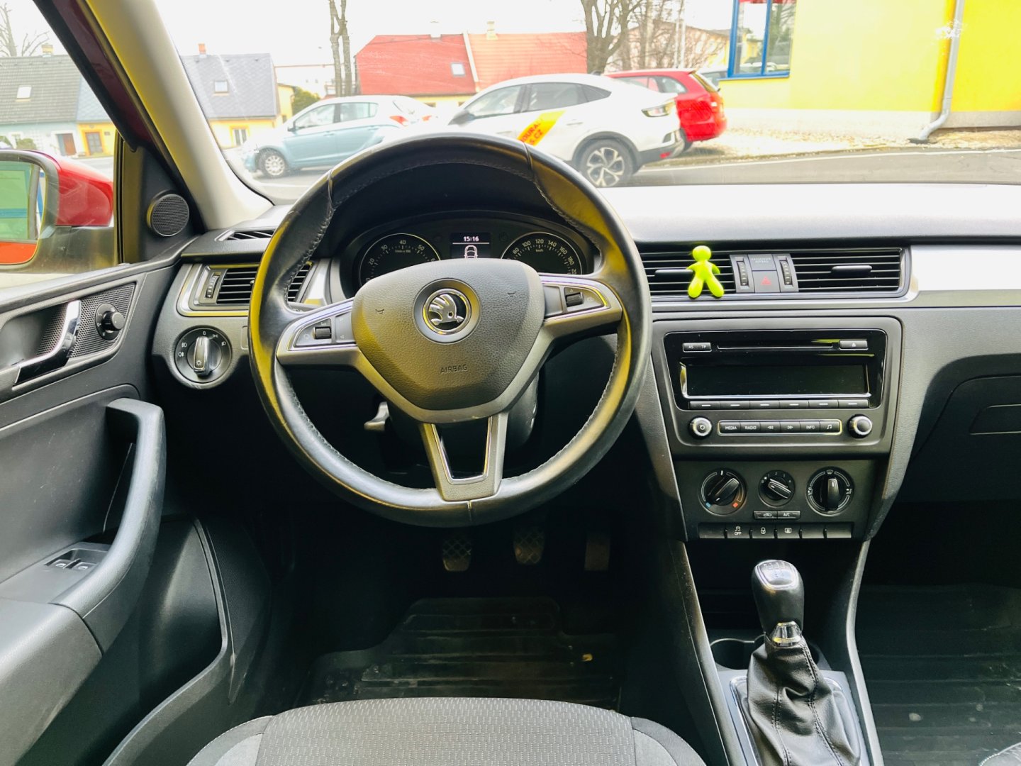 Škoda Rapid 1.2 TSi. BENZÍN SPACEBACK