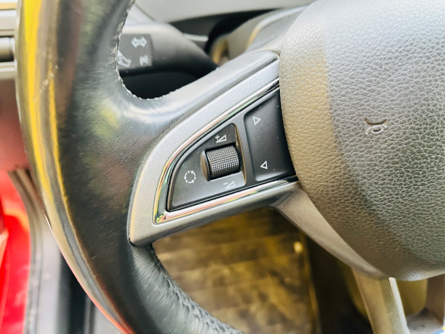 Škoda Rapid 1.2 TSi. BENZÍN SPACEBACK