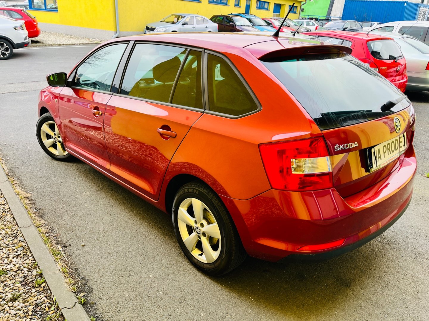 Škoda Rapid 1.2 TSi. BENZÍN SPACEBACK