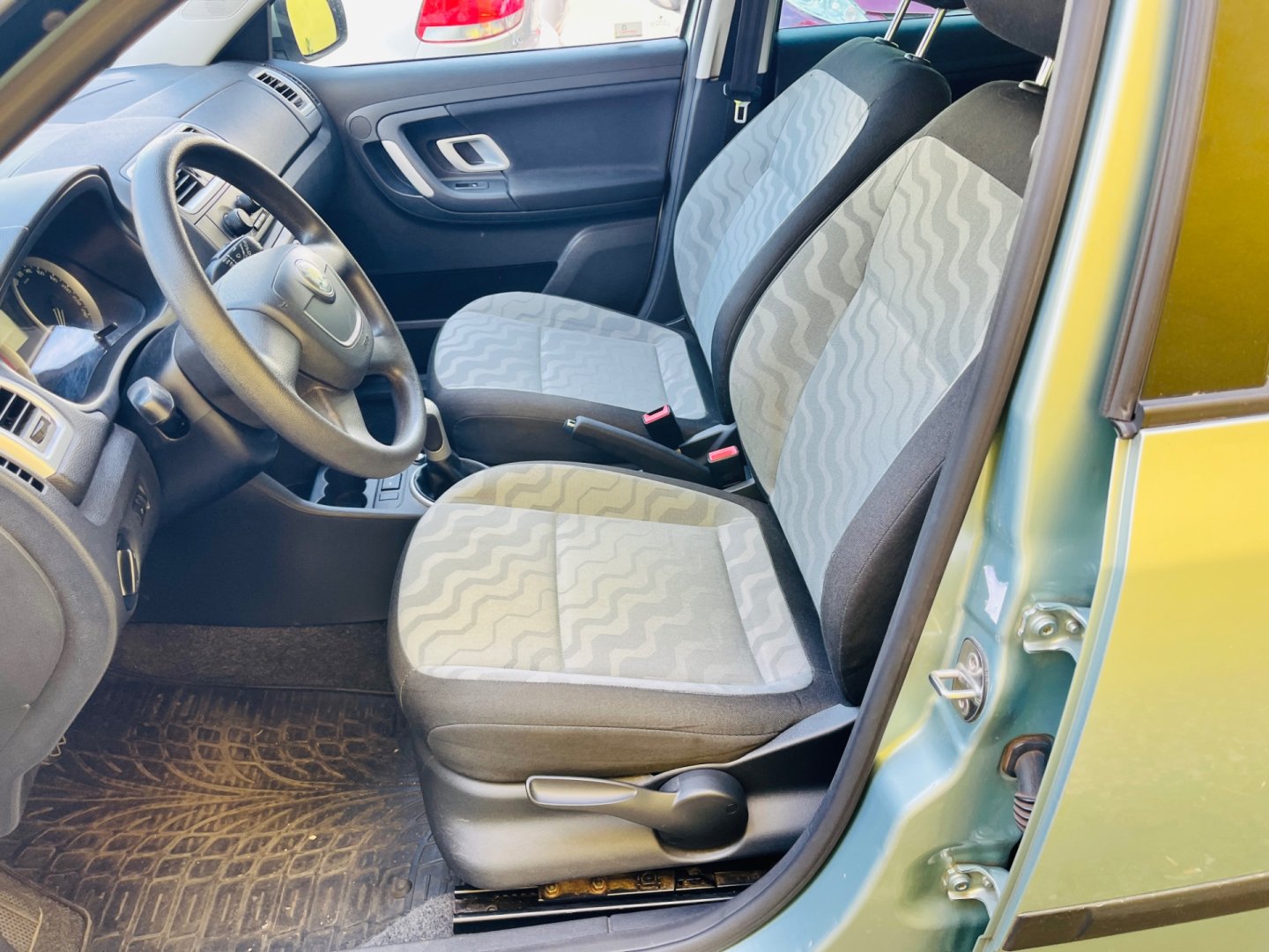 Škoda Fabia 1.2 i BENZÍN COMBI