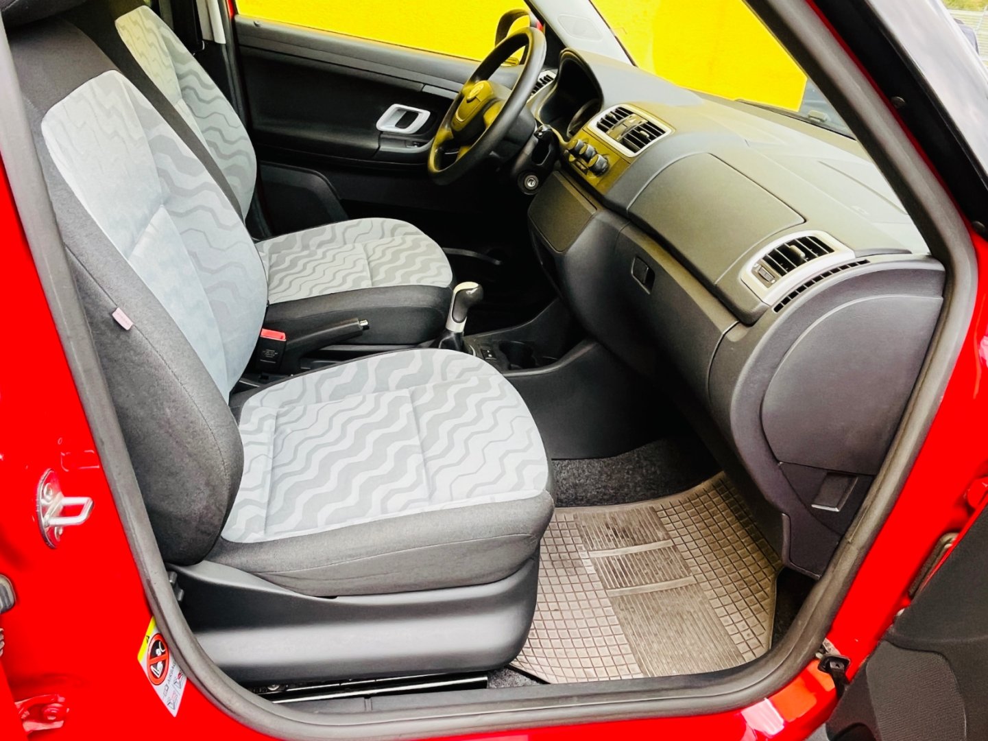 Škoda Fabia 1.2 i BENZÍN  NAJ JEN 94 TIS K